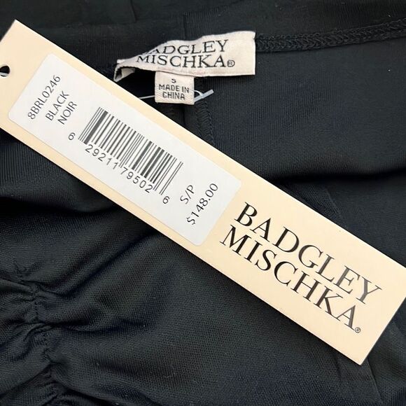 Badgley Mischka Women's Off Shoulder Top Balloon Sleeve Black Cream Small NWT - Picture 6 of 10